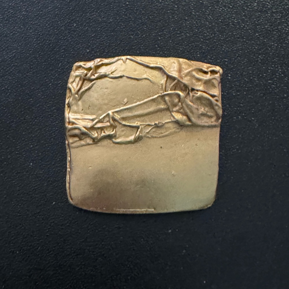 Beautiful 35 years old brooch